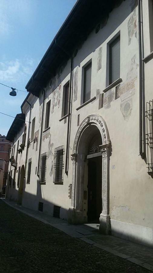 만토바 Palazzo Guerrieri Da Fermo 아파트 외부 사진